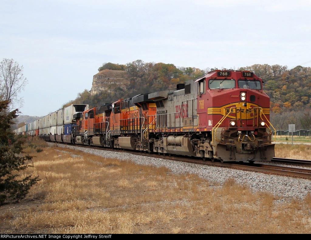 BNSF 768